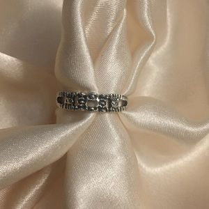 ❤️ 2 for $10 PRICE DROP 
Studded Flower Ring